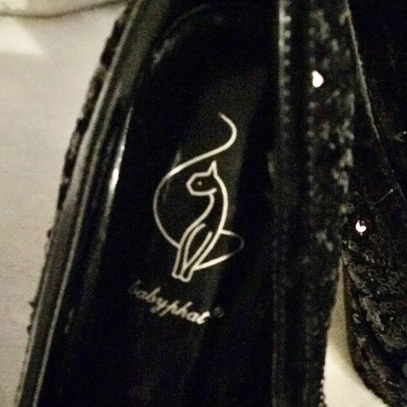 Women’s size 6M BabyPhat platform pumps - Picture 3 of 4